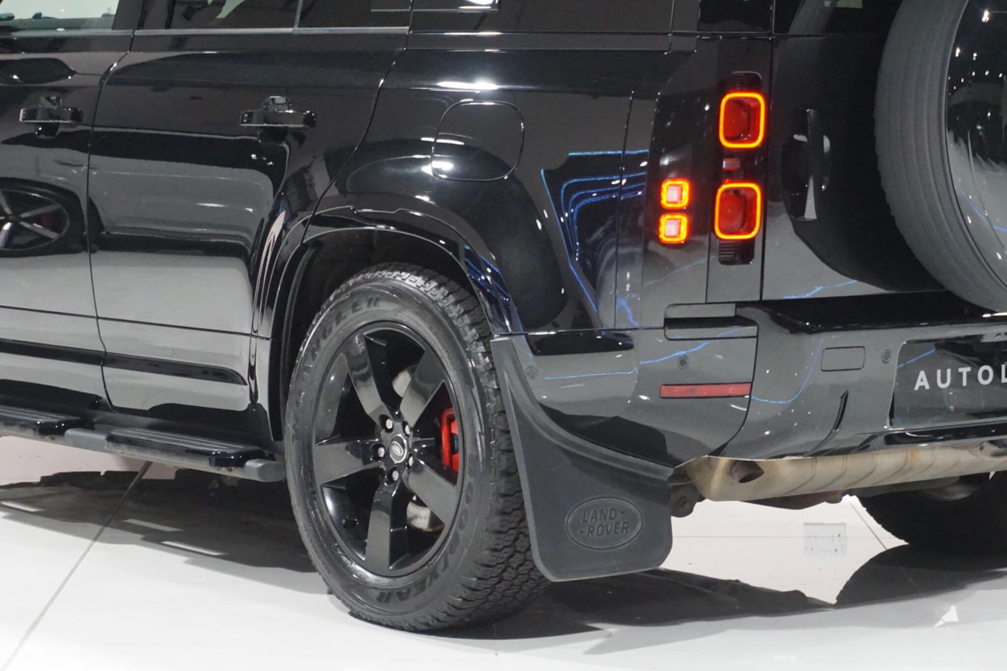 Land Rover Defender 110 2.0 P400e 15.4kWh XS Edition SUV 5dr Petrol Plug-in Hybrid Auto 4WD Euro 6 (s/s) (404 ps)